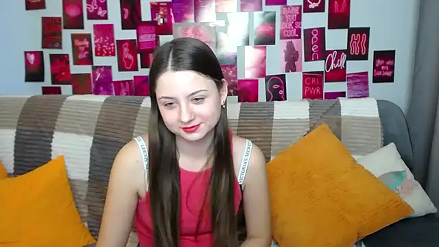 Snapshot of MilanaRoza chatting on February 21, 2025, 1:55 pm MilanaRoza online show from February 21, 2025, 1:55 pm