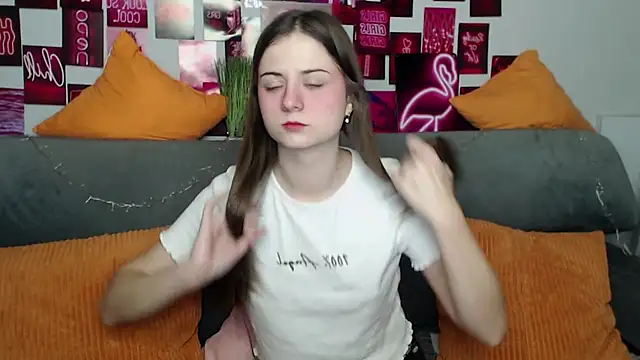 Snapshot of MilanaRoza chatting on October 31, 2025, 5:52 am MilanaRoza online show from October 31, 2025, 5:52 am