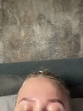 Ms DaisyRose28 online show from March 7, 2025, 9:07 am