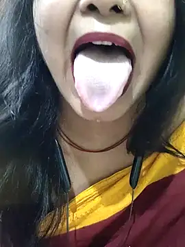 yoursweety09 online show from February 2, 2026, 6:23 am