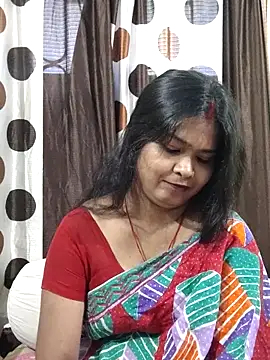 yoursweety09 online show from April 25, 2026, 7:55 am