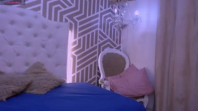 Snapshot of SashaDurante chatting on October 11, 2025, 11:53 am SashaDurante online show from October 11, 2025, 11:53 am