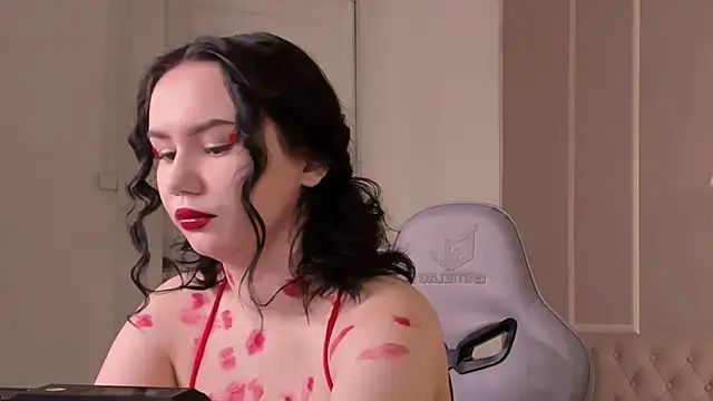 Snapshot of Alisia_Mars chatting on February 14, 2025, 5:51 am Alisia Mars online show from February 14, 2025, 5:51 am