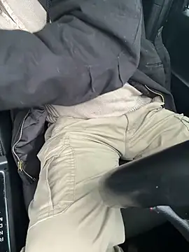 Snapshot of KBD85 chatting on January 6, 2026, 6:11 pm KBD85 online show from January 6, 2026, 6:11 pm