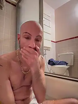 Snapshot of KBD85 chatting on February 5, 2026, 2:27 am KBD85 online show from February 5, 2026, 2:27 am