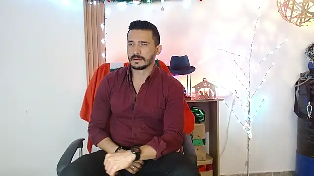 Reiko 85  online show from December 22, 2025, 2:47 pm