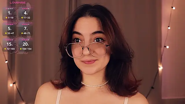 DracosMoon online show from February 6, 2025, 10:48 am