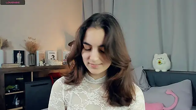 DracosMoon online show from September 13, 2025, 10:04 am