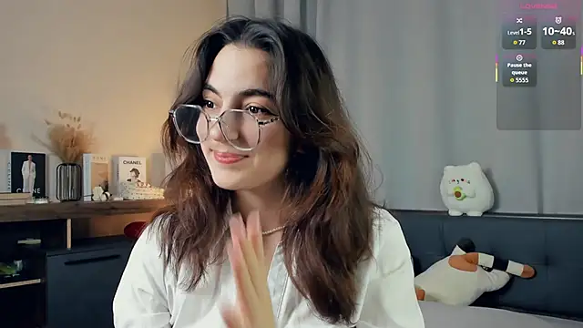 DracosMoon online show from September 14, 2025, 7:07 am