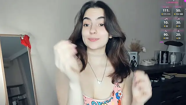 DracosMoon online show from October 21, 2025, 7:09 am