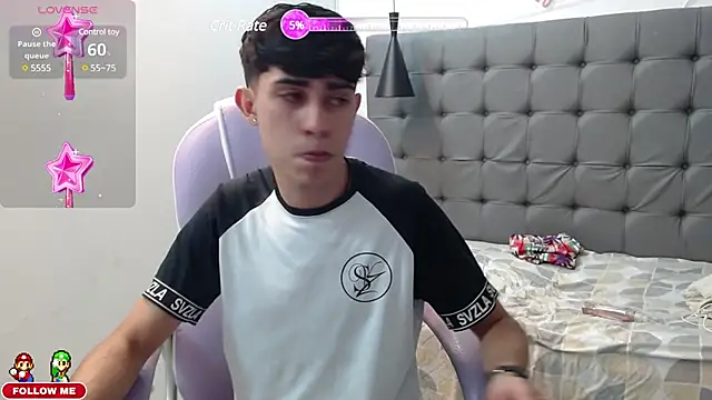 Dyla n18 online show from February 18, 2025, 11:19 pm