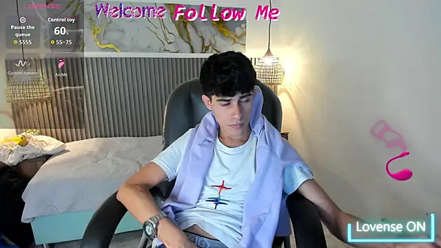 Dyla n18 online show from June 8, 2026, 8:31 pm
