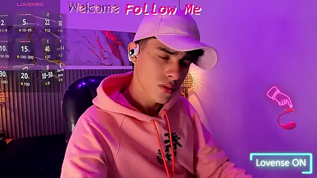 Dyla n18 online show from July 12, 2026, 8:33 pm