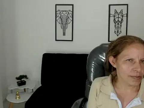 Milf karlye online show from February 11, 2025, 4:33 am