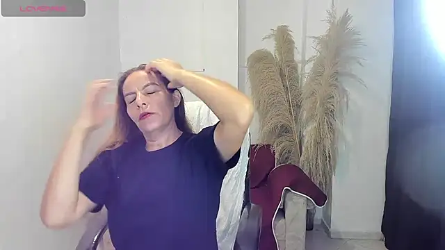 Snapshot of Milf_karlye chatting on June 14, 2026, 9:11 am Milf karlye online show from June 14, 2026, 9:11 am