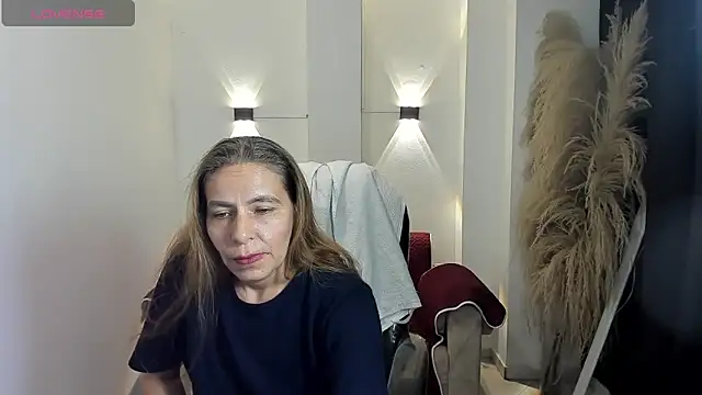 Snapshot of Milf_karlye chatting on June 19, 2026, 2:49 am Milf karlye online show from June 19, 2026, 2:49 am
