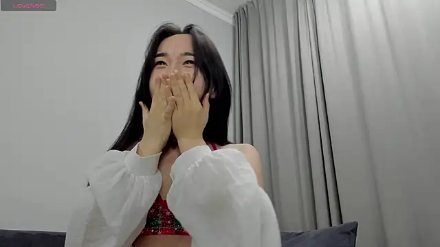 aenie online show from December 25, 2024, 2:56 pm