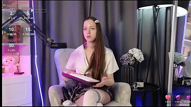 Snapshot of Anal_Girl_ chatting on May 5, 2026, 6:05 pm Anal Girl online show from May 5, 2026, 6:05 pm