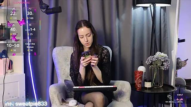 Snapshot of Anal_Girl_ chatting on July 14, 2026, 5:18 pm Anal Girl online show from July 14, 2026, 5:18 pm