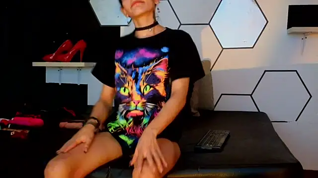 haileycat online show from February 28, 2025, 9:36 am