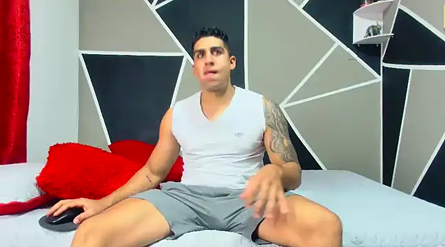 Snapshot of astrom_greyy chatting on January 8, 2025, 9:44 pm astrom greyy online show from January 8, 2025, 9:44 pm