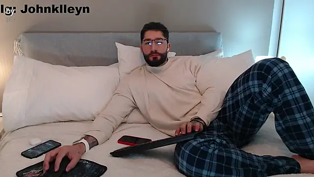 jonhklleyn online show from June 5, 2026, 8:03 pm