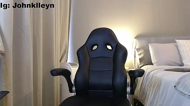jonhklleyn online show from July 3, 2026, 9:10 pm