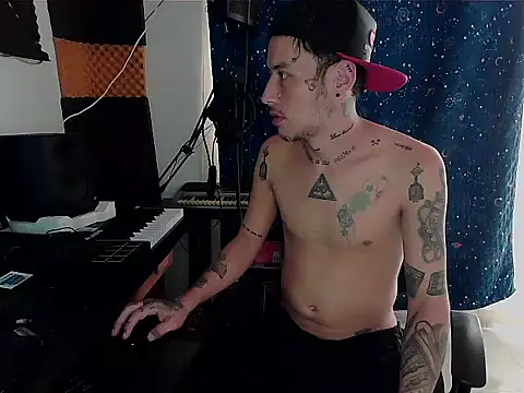 patrik tattoo  online show from December 11, 2024, 2:33 pm