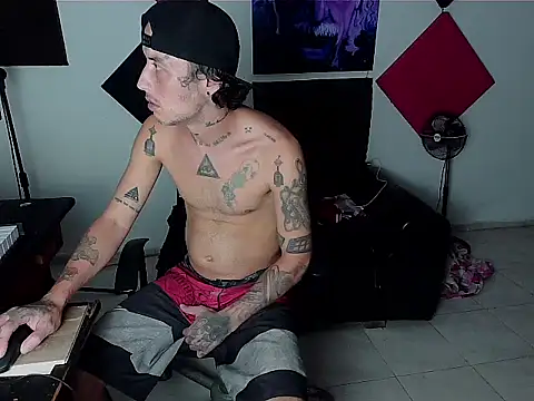 patrik tattoo  online show from October 12, 2025, 9:14 pm