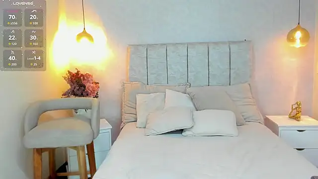 tutu milf online show from February 12, 2026, 7:09 pm