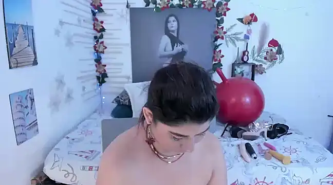 Snapshot of alinabozz1 chatting on March 20, 2025, 3:36 pm alinabozz1 online show from March 20, 2025, 3:36 pm