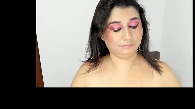 alinabozz1 online show from June 30, 2026, 3:51 am