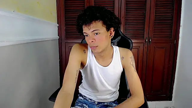 Snapshot of rose_Skinny_ chatting on September 28, 2025, 10:26 pm rose Skinny online show from September 28, 2025, 10:26 pm