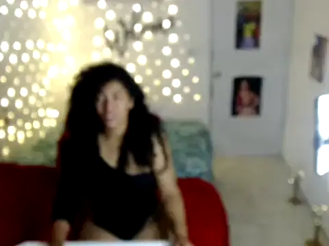 Snapshot of bellacrespalatina chatting on December 3, 2024, 1:52 am bellacrespalatina online show from December 3, 2024, 1:52 am