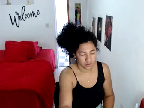 Snapshot of bellacrespalatina chatting on September 9, 2025, 8:30 pm bellacrespalatina online show from September 9, 2025, 8:30 pm