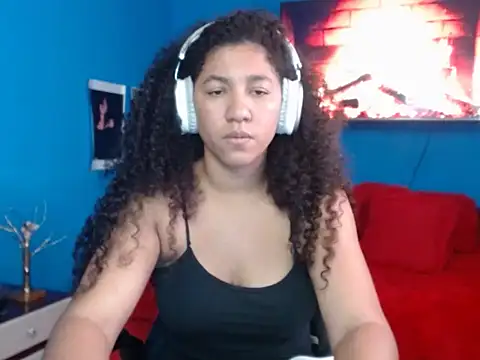 Snapshot of bellacrespalatina chatting on October 31, 2025, 1:28 am bellacrespalatina online show from October 31, 2025, 1:28 am