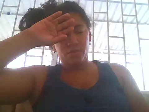 bellacrespalatina online show from February 14, 2026, 8:27 pm