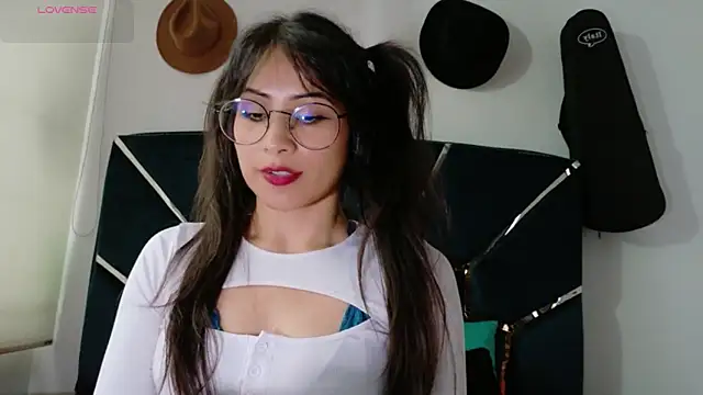 Jade Zephyra online show from January 31, 2026, 7:23 pm