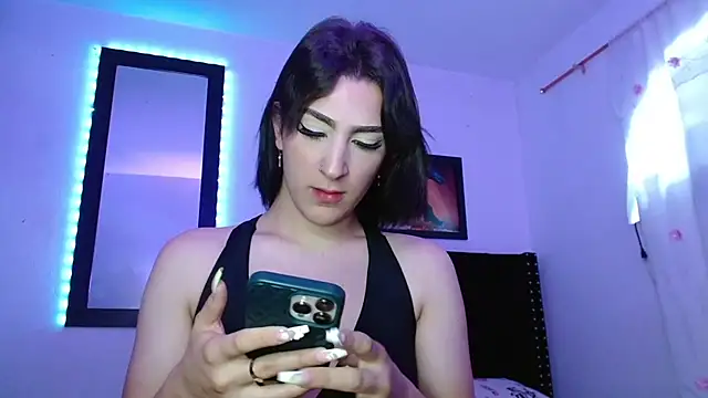 Snapshot of Triana_Damelio chatting on September 25, 2025, 2:21 pm Triana Damelio online show from September 25, 2025, 2:21 pm