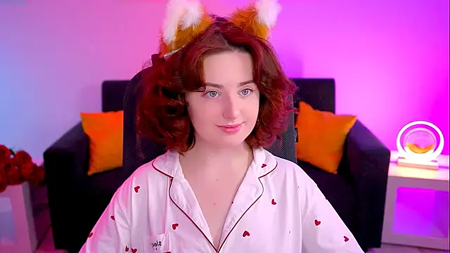 Snapshot of AnnTerry_ chatting on February 12, 2025, 8:27 am AnnTerry online show from February 12, 2025, 8:27 am