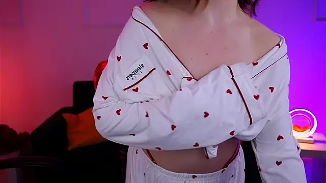 Snapshot of AnnTerry_ chatting on February 14, 2025, 2:33 pm AnnTerry online show from February 14, 2025, 2:33 pm