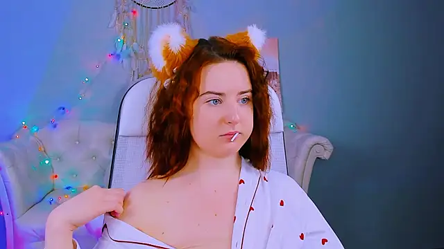 Snapshot of AnnTerry_ chatting on February 25, 2025, 6:42 pm AnnTerry online show from February 25, 2025, 6:42 pm