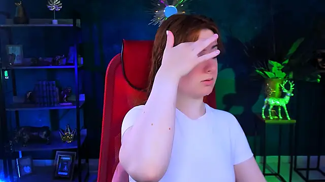 AnnTerry  online show from February 25, 2026, 7:07 am