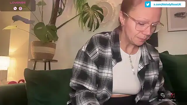 MelodyRoseUk online show from December 21, 2025, 10:44 am