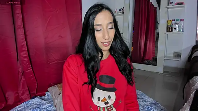 Snapshot of Carol_M8 chatting on December 12, 2024, 3:21 am Carol M8 online show from December 12, 2024, 3:21 am