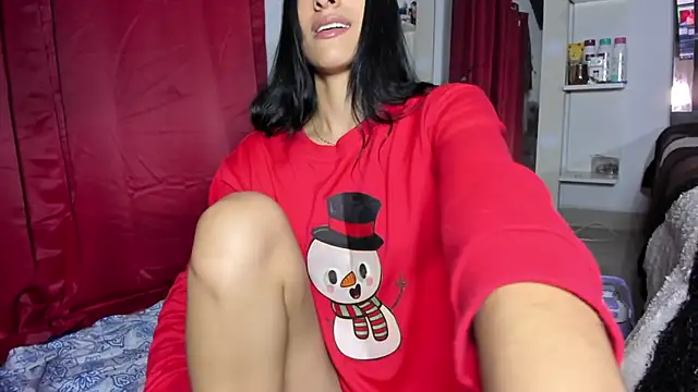 Snapshot of Carol_M8 chatting on December 12, 2024, 6:25 am Carol M8 online show from December 12, 2024, 6:25 am