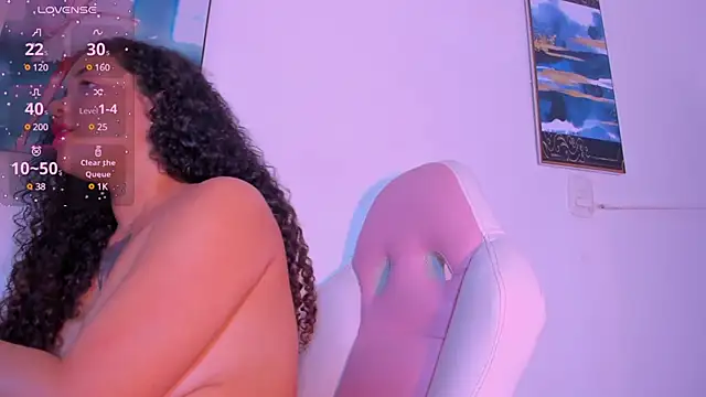 zulyjones online show from March 6, 2025, 10:15 pm