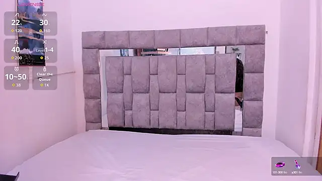 zulyjones online show from October 1, 2025, 12:11 pm