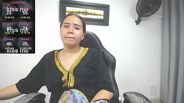Snapshot of hushaima chatting on December 2, 2024, 9:39 pm hushaima online show from December 2, 2024, 9:39 pm
