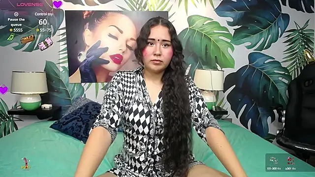 Snapshot of hushaima chatting on February 5, 2025, 7:10 pm hushaima online show from February 5, 2025, 7:10 pm